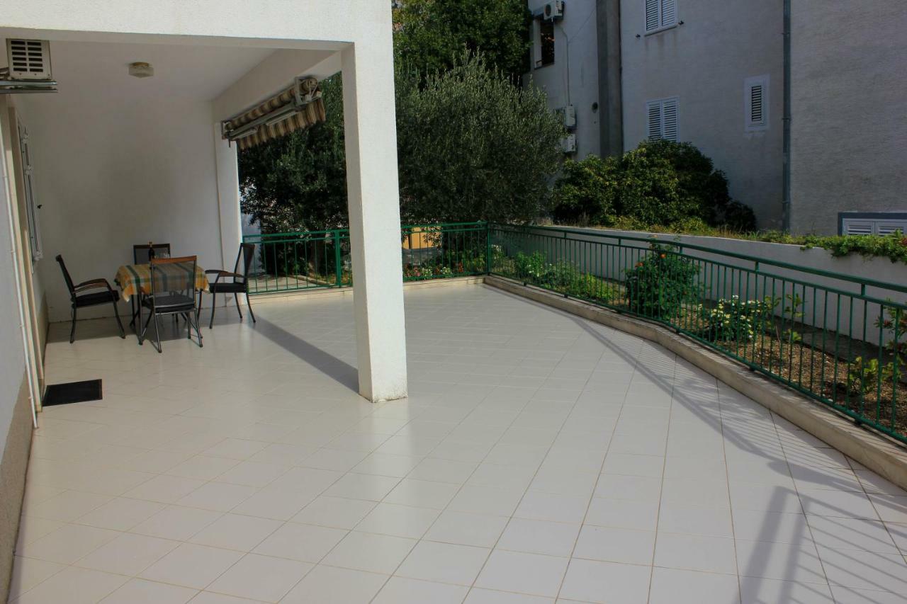 Apartments Pino Makarska Ngoại thất bức ảnh