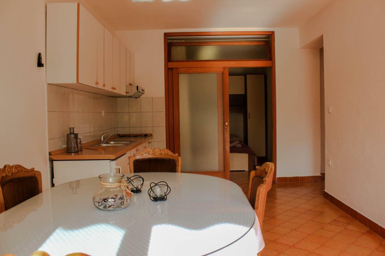 Apartments Pino Makarska Ngoại thất bức ảnh
