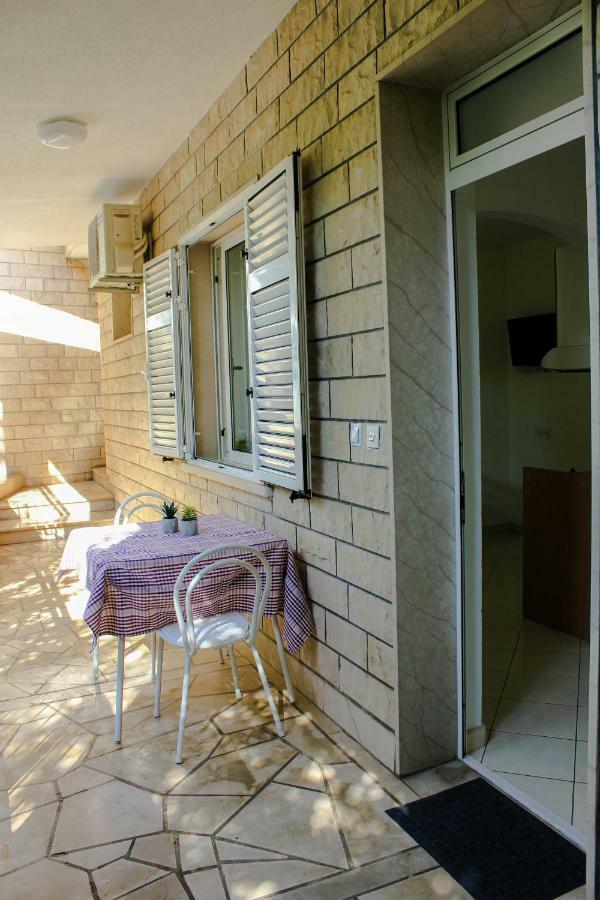 Apartments Pino Makarska Ngoại thất bức ảnh