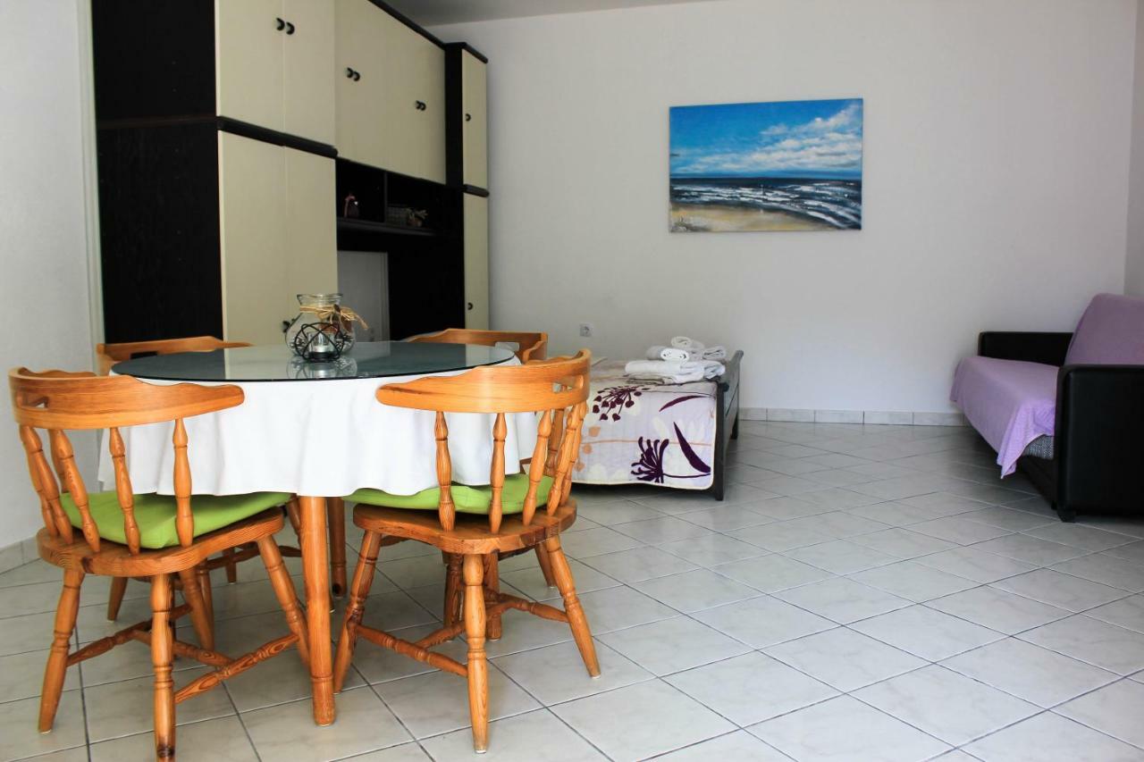 Apartments Pino Makarska Ngoại thất bức ảnh