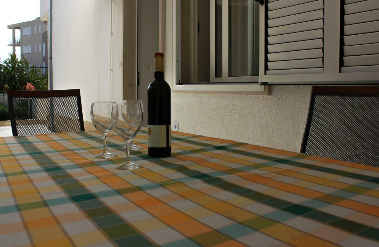 Apartments Pino Makarska Ngoại thất bức ảnh