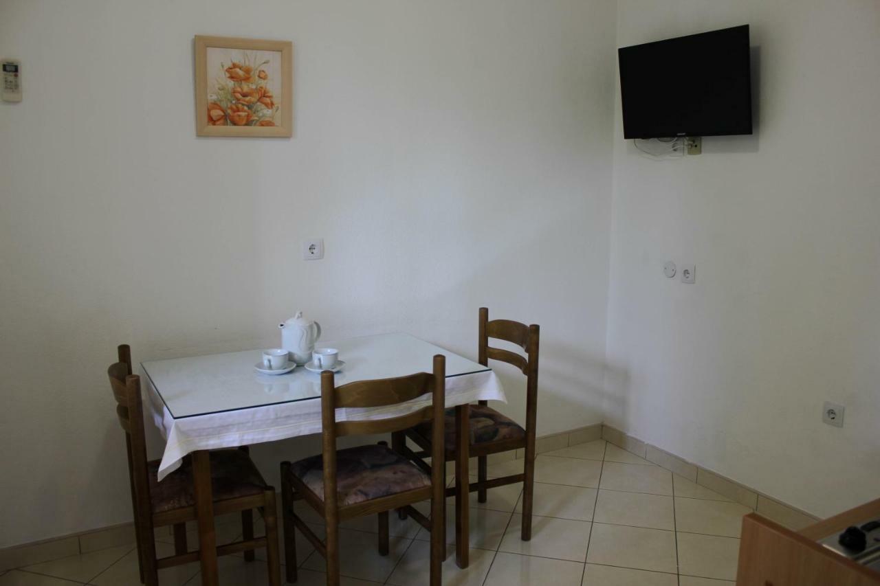 Apartments Pino Makarska Ngoại thất bức ảnh