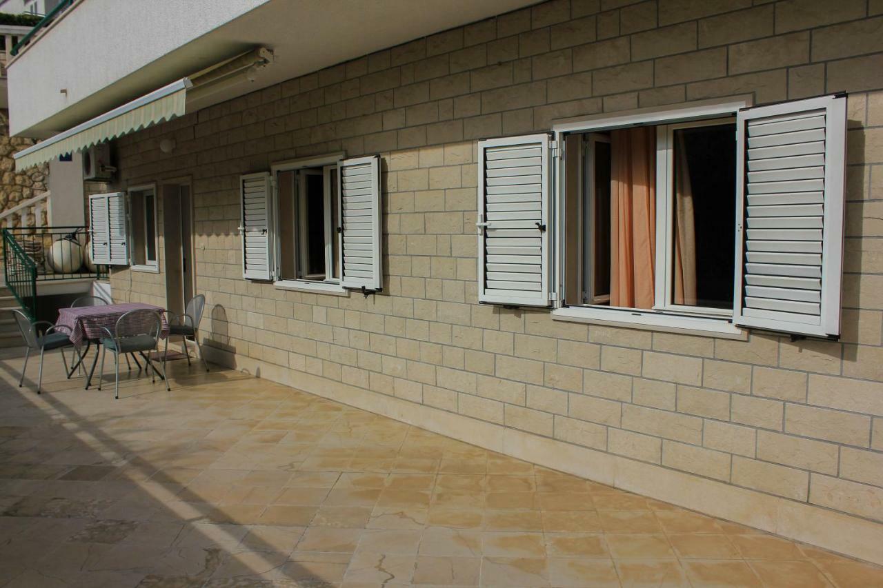 Apartments Pino Makarska Ngoại thất bức ảnh