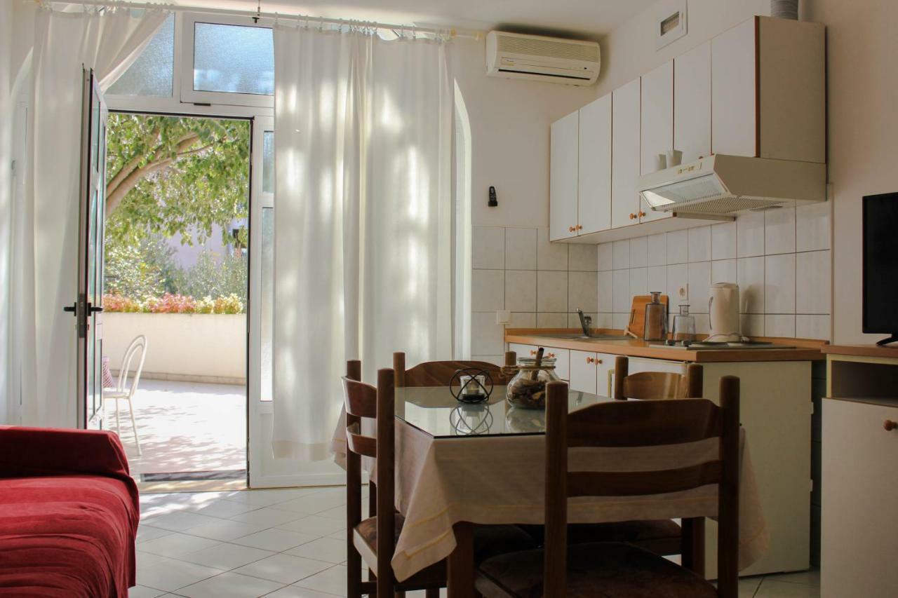 Apartments Pino Makarska Ngoại thất bức ảnh