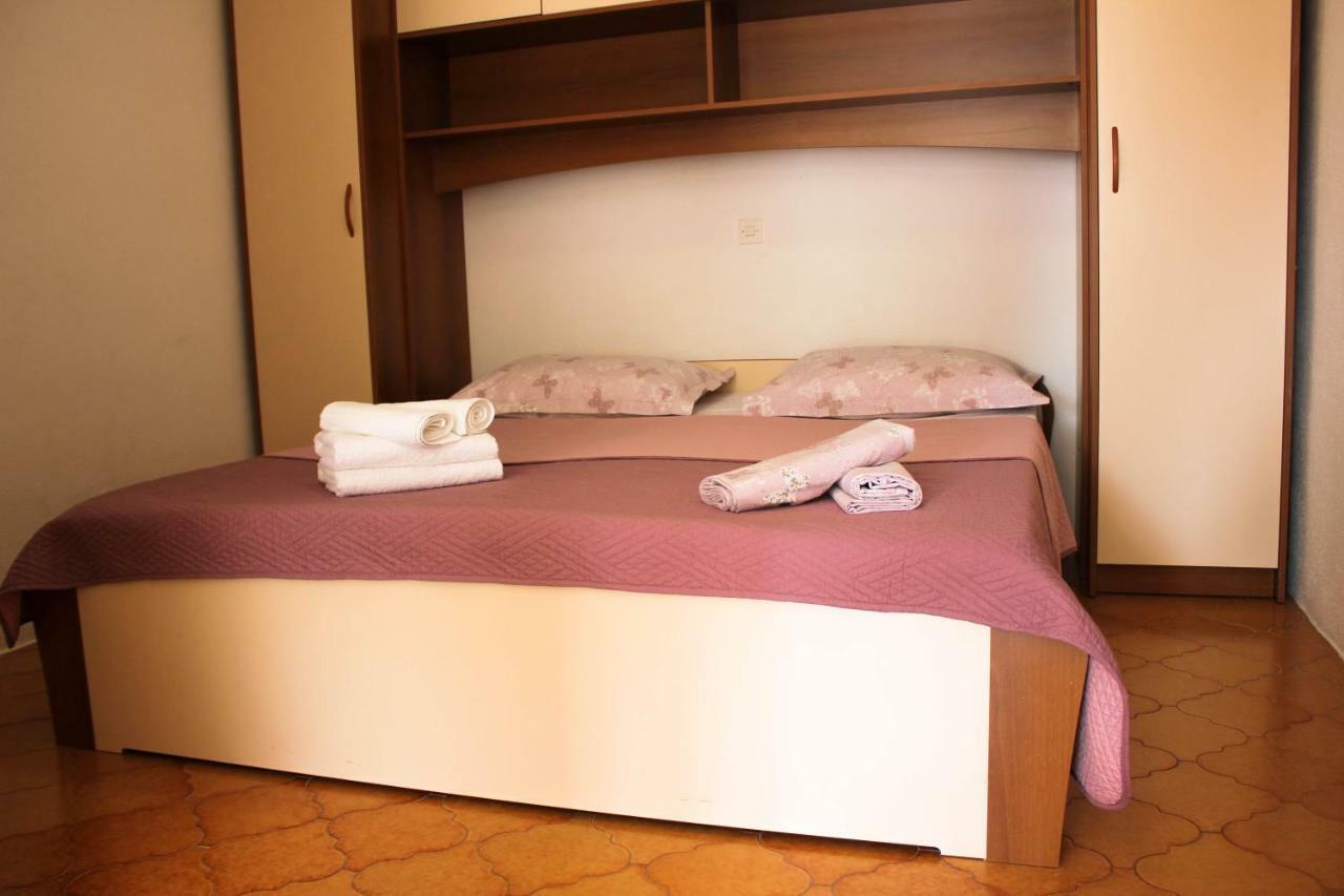 Apartments Pino Makarska Ngoại thất bức ảnh