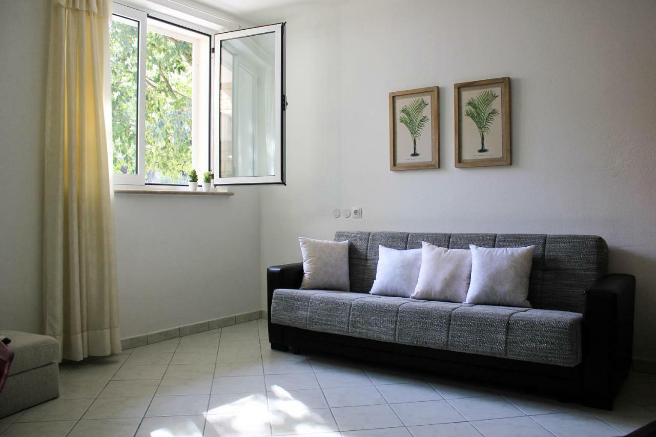 Apartments Pino Makarska Ngoại thất bức ảnh