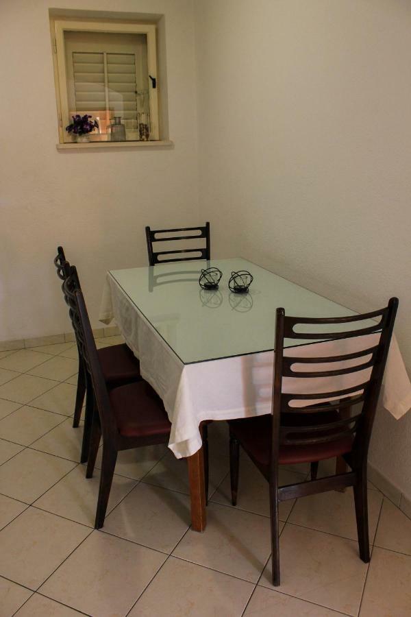 Apartments Pino Makarska Ngoại thất bức ảnh