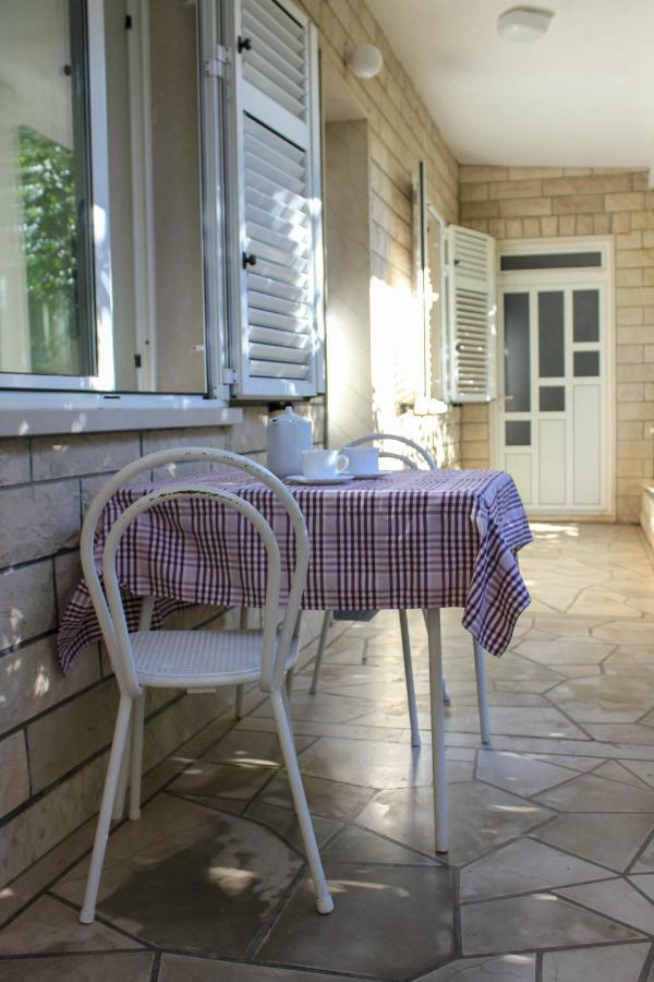 Apartments Pino Makarska Ngoại thất bức ảnh